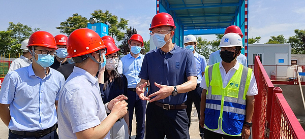 西安高新金控集团安委会副主任王文伟带队检查指导各建设项目安全生产工作