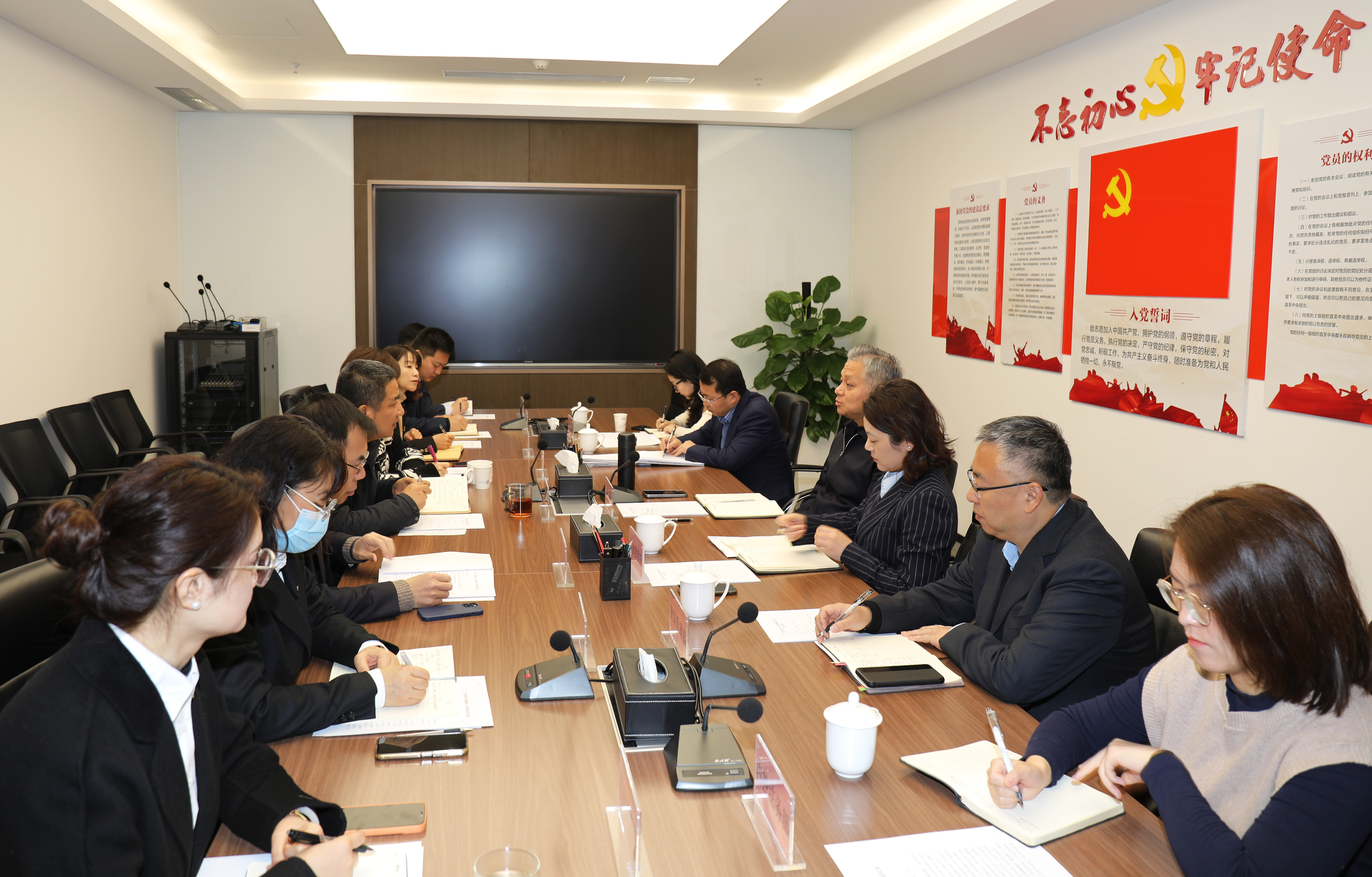 西安高新金控集团党委书记解严调研指导各二级公司工作